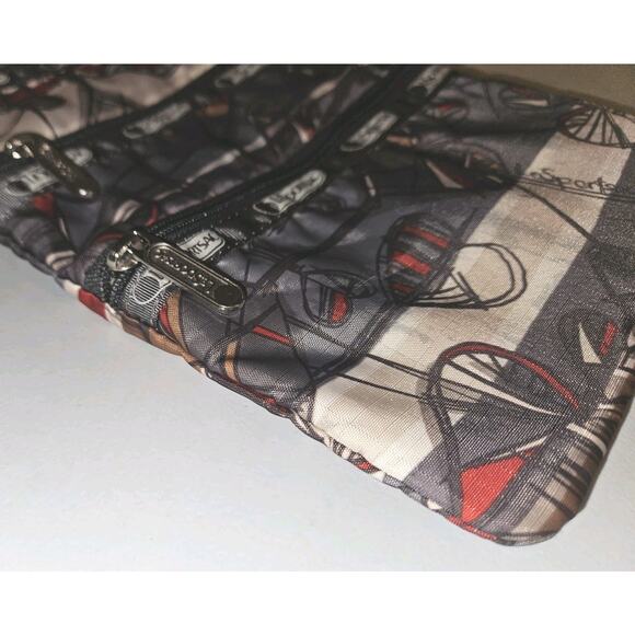 LeSportsac Small Printed Crossbody 8x9.5 - Picture 6 of 8